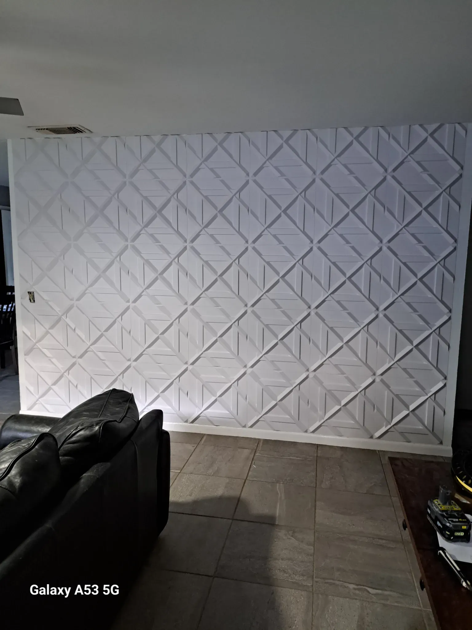 Deco wall — after